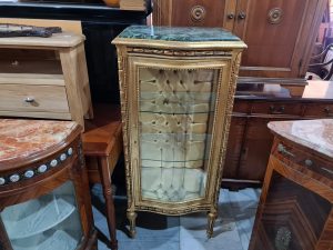 Витрина стил Луи 16