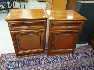 Нощно шкафче