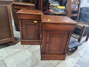 Нощни шкафчета