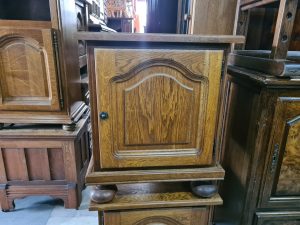 Нощни шкафчета