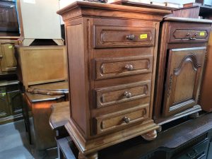 Масивно скринче