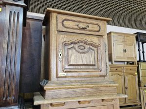 Нощно шкафче