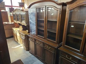 Голяма класическа витрина