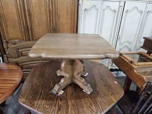 Масивна холна маса