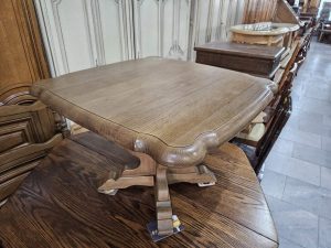 Масивна холна маса