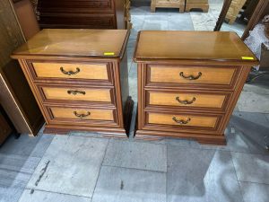 Нощни шкафчета