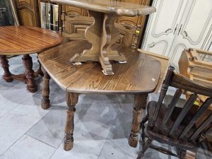 Шестоъгълна  трапезна маса