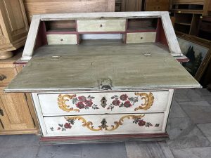 Винтидж ръчно рисувано писалище