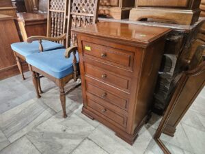 Скрин с чекмеджета