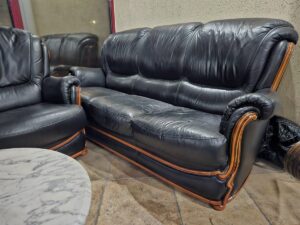 Масивна кожена гарнитура  3+1+1