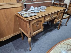 Тоалетка стил Луи 15