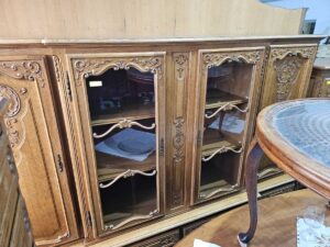 Витрина стил Луи 15