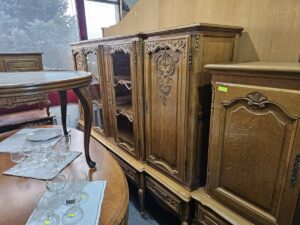 Витрина стил Луи 15