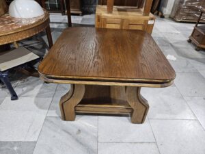 Масивна масичка