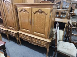 Шкаф стил Луи 15