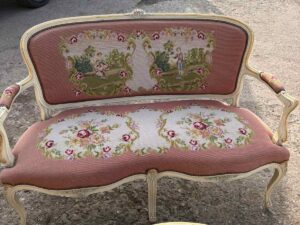 Пейка + кресла стил Луи 15