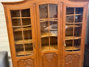 Витрина стил Луи 15