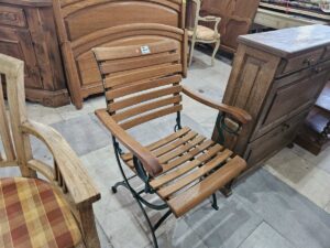 Сгъваем стол с подлакътници - ковано желязо