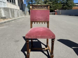 Столове с дърворезба ( 3 броя )