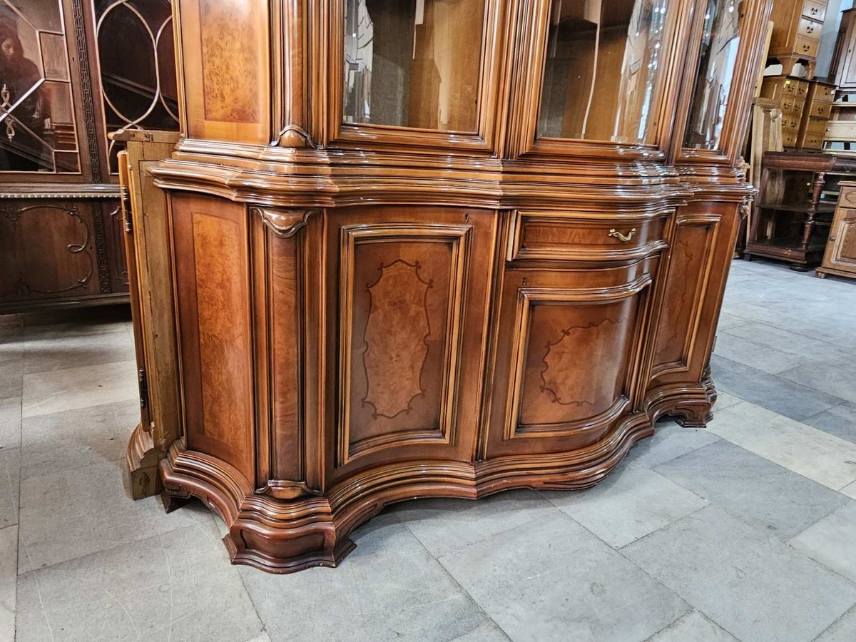 Луксозна витрина с интарзия - Image 4