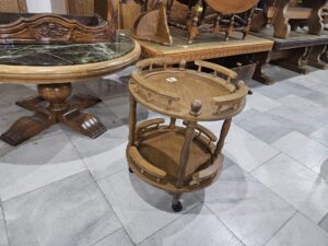 Сервизна количка